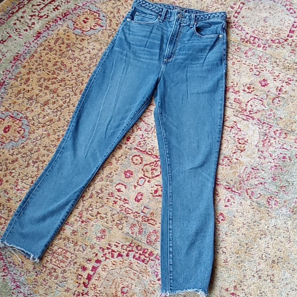 Abercrombie and Fitch ultra high rise braided waist skinny jeans size 27/4